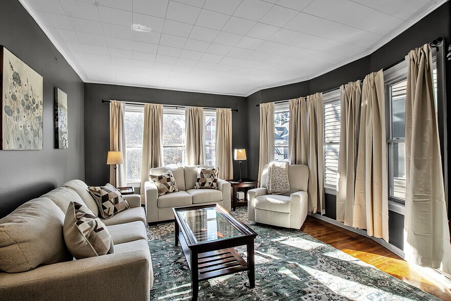 Building Photo - 580 Potomac Ave