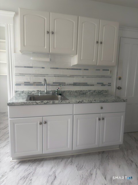 Building Photo - 831-833-833 William St