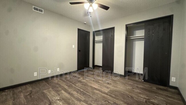 Building Photo - 4521 Madison Ave