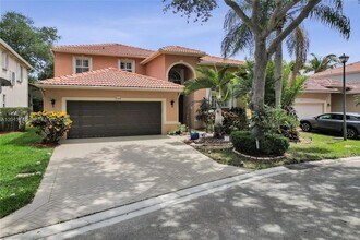 Building Photo - 6204 NW 78th Ct