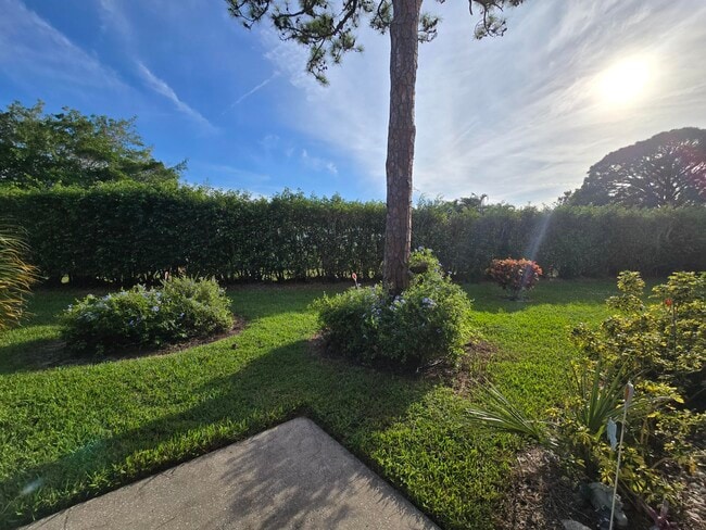 Building Photo - 5960 Whispering Pine Way