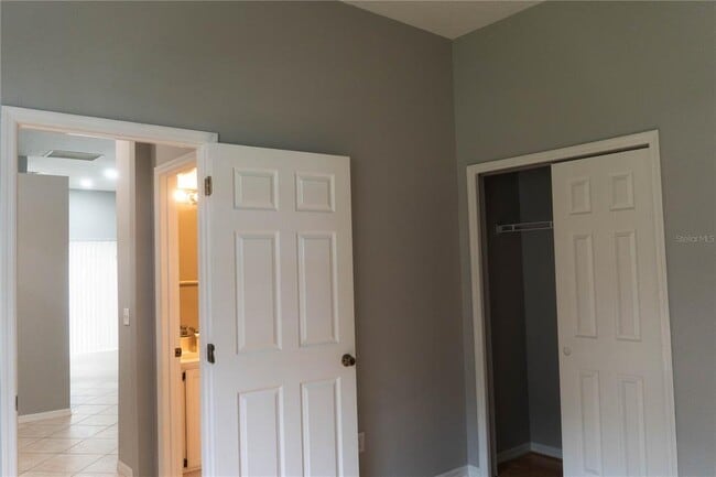 Building Photo - 1440 Finsbury Ct