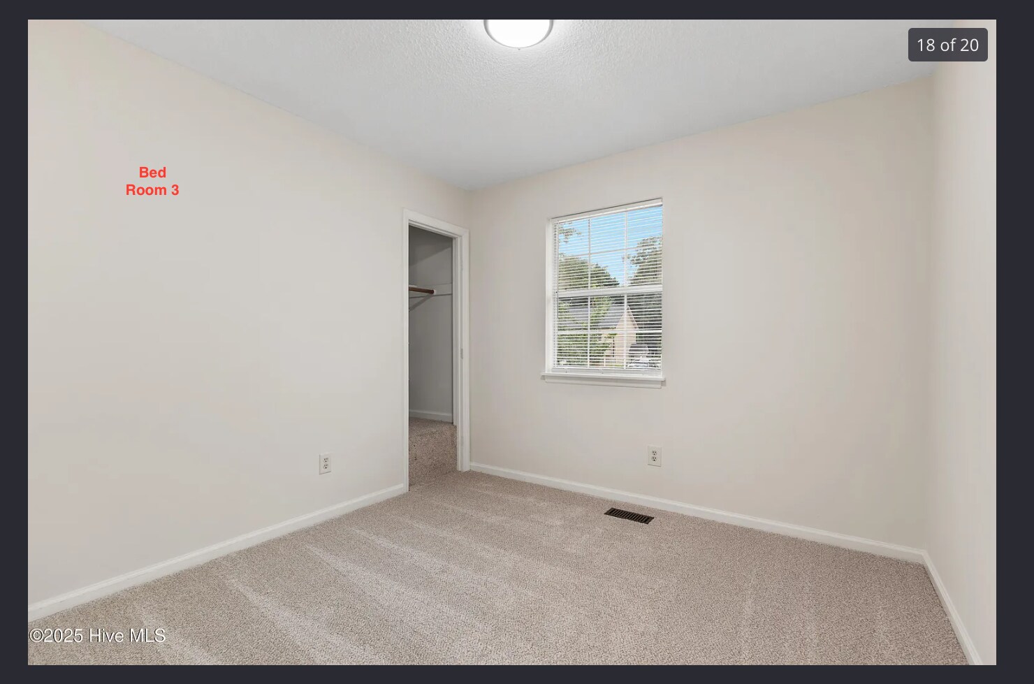 Building Photo - Room in House on Country Ln