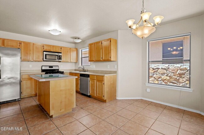 Building Photo - 10822 Elise St