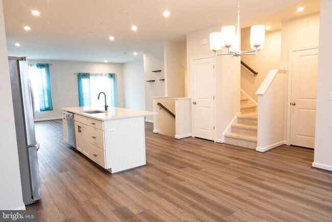 Building Photo - 4100 Bolton Ct