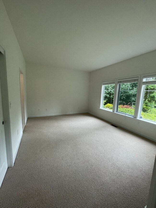 Building Photo - 2 Bed, 2 Bath Serene Waterfront Port Ludlow Condo For Rent!