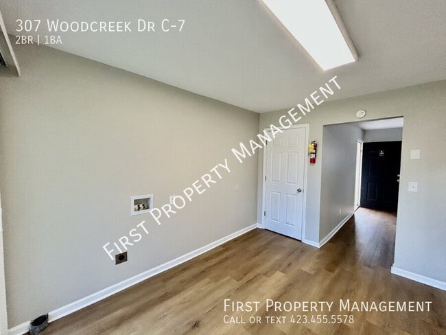 Building Photo - 307 Woodcreek Rd