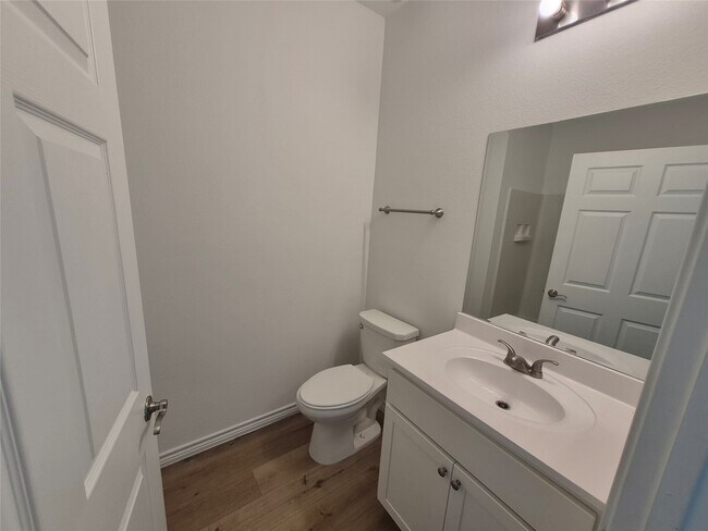 Building Photo - 4012 Sealy Ave