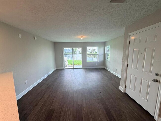 Building Photo - 2516 Woodgate Blvd