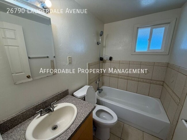 Building Photo - 26790 Lauderdale Ave