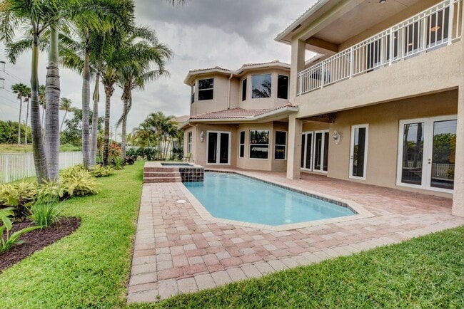 Building Photo - 6669 Cobia Cir