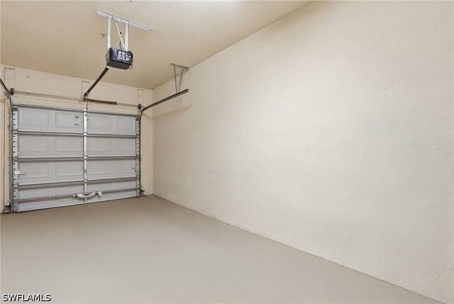 Building Photo - 12854 Carrington Cir