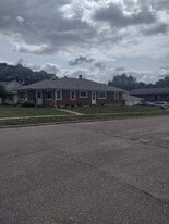 Building Photo - 403 Grove St