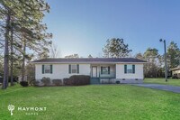 Building Photo - Spacious 4-Bedroom Single-Level Home in Warrenville, SC