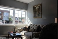 Building Photo - 5923 N Broad St