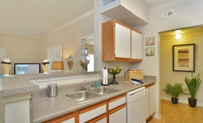 Building Photo - 1 bedroom in Spring TX 77380