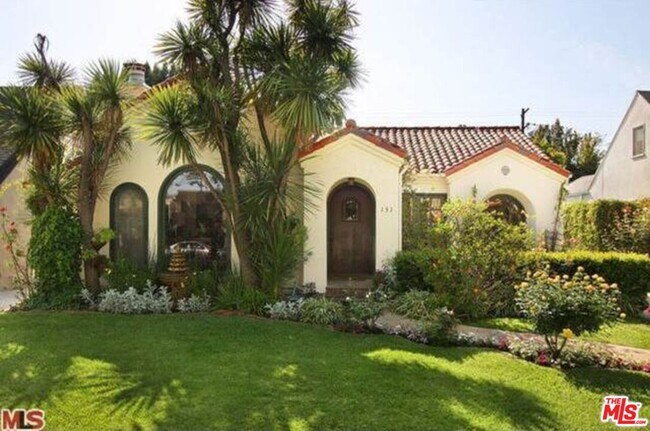 Primary Photo - 131 N Citrus Ave