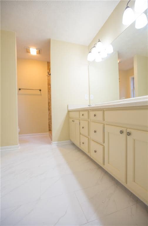 Building Photo - 5270 Oaks Landing Ct