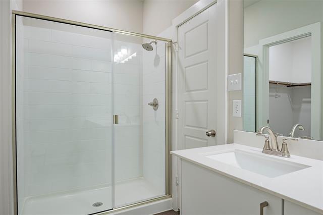 Building Photo - 741 Wheatfield Dr