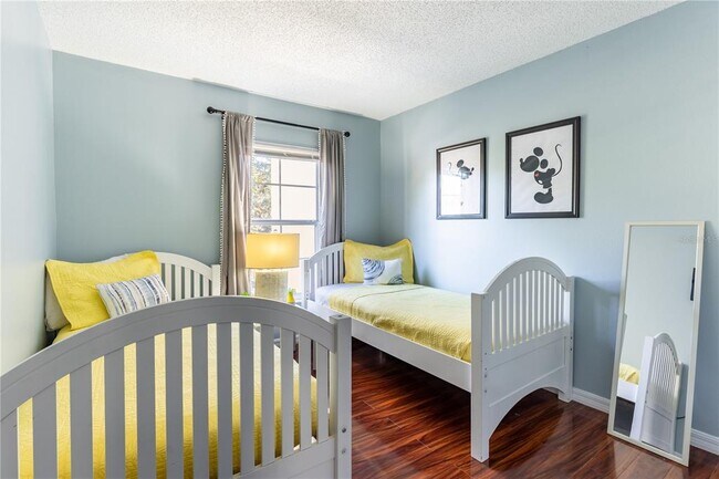 Building Photo - 2728 Sun Key Pl