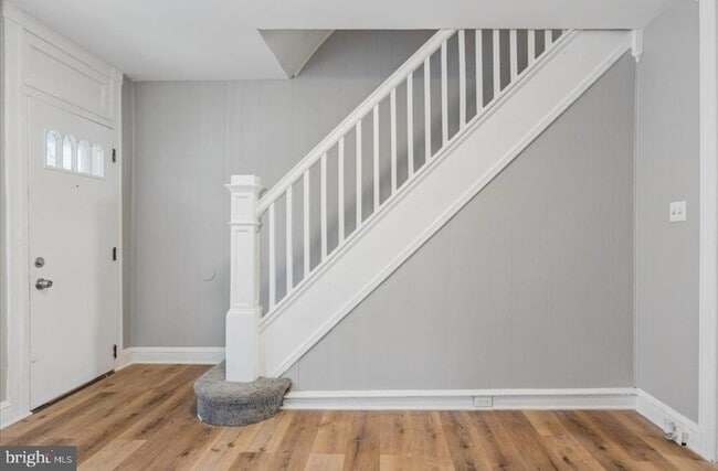 Building Photo - 30 N Abington Ave