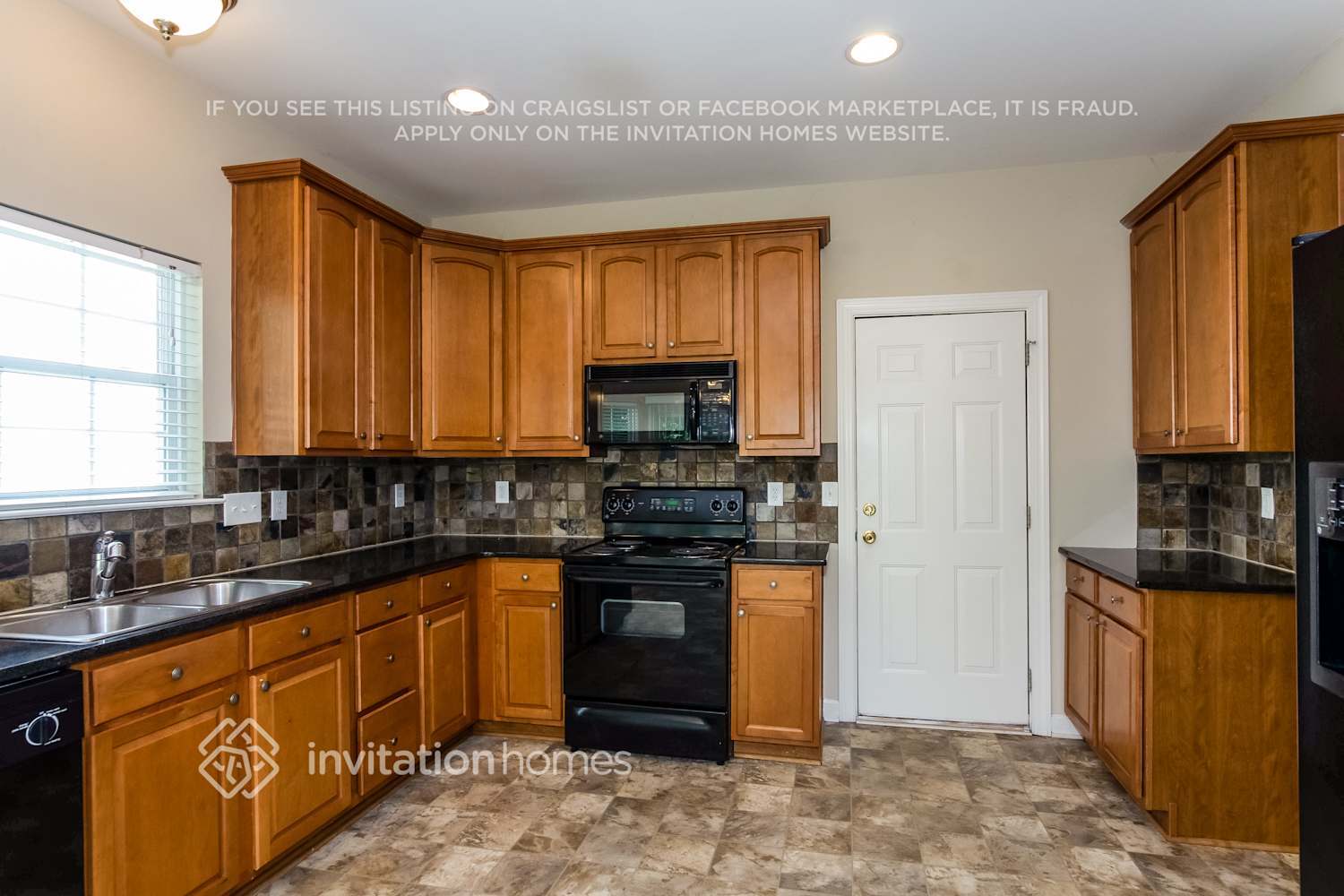 Building Photo - 4517 Hyperion Ct