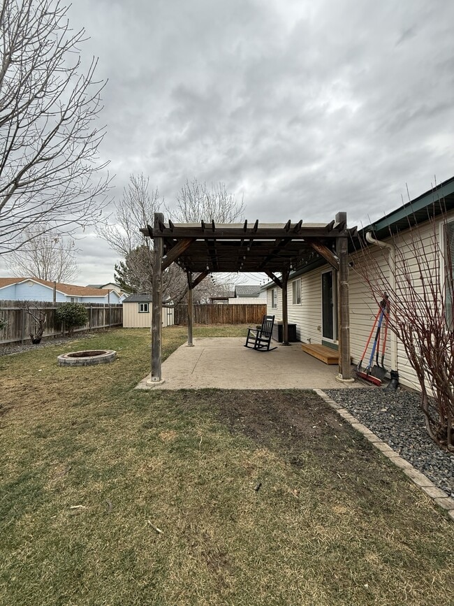 Building Photo - 443 NW Sandpiper Ave