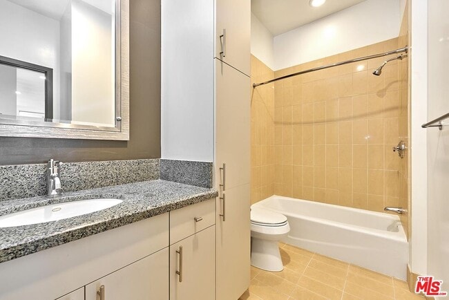 Building Photo - 3810 Wilshire Blvd