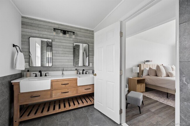 Building Photo - 97 Grant Dr