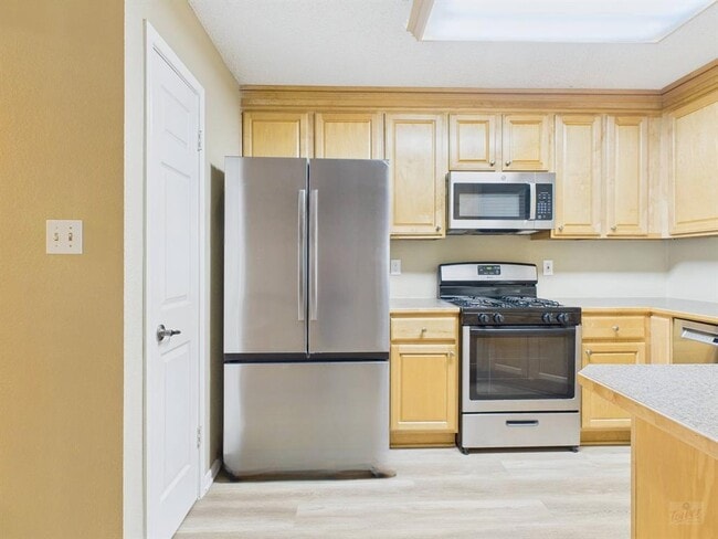 Building Photo - 14405 Tiffer Ln