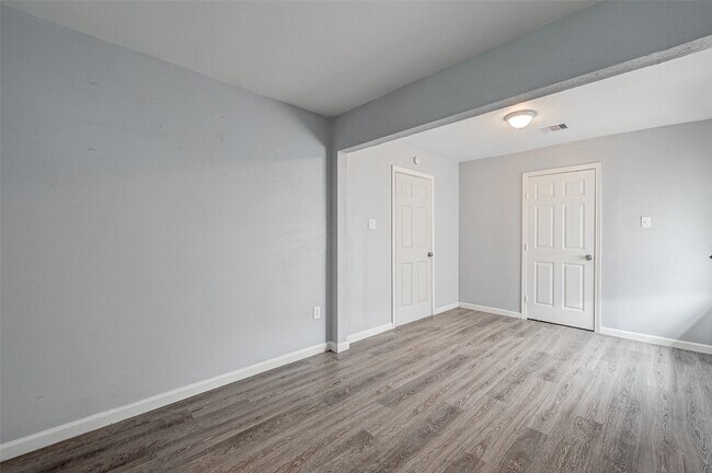 Building Photo - 7658 Belbay St