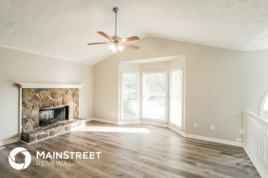 Building Photo - 15 Silverthorne Cir