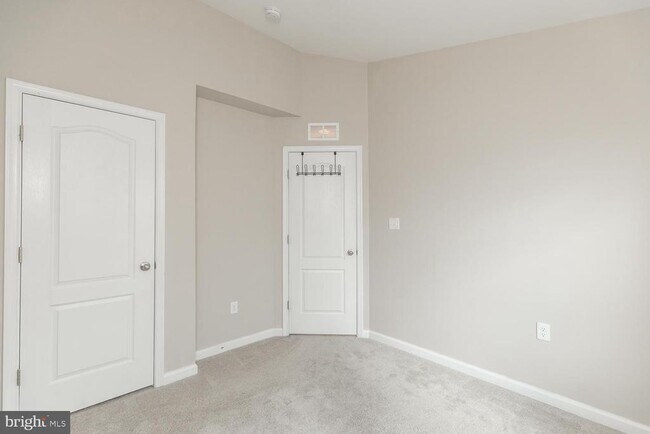 Building Photo - 227 Schramm Lp