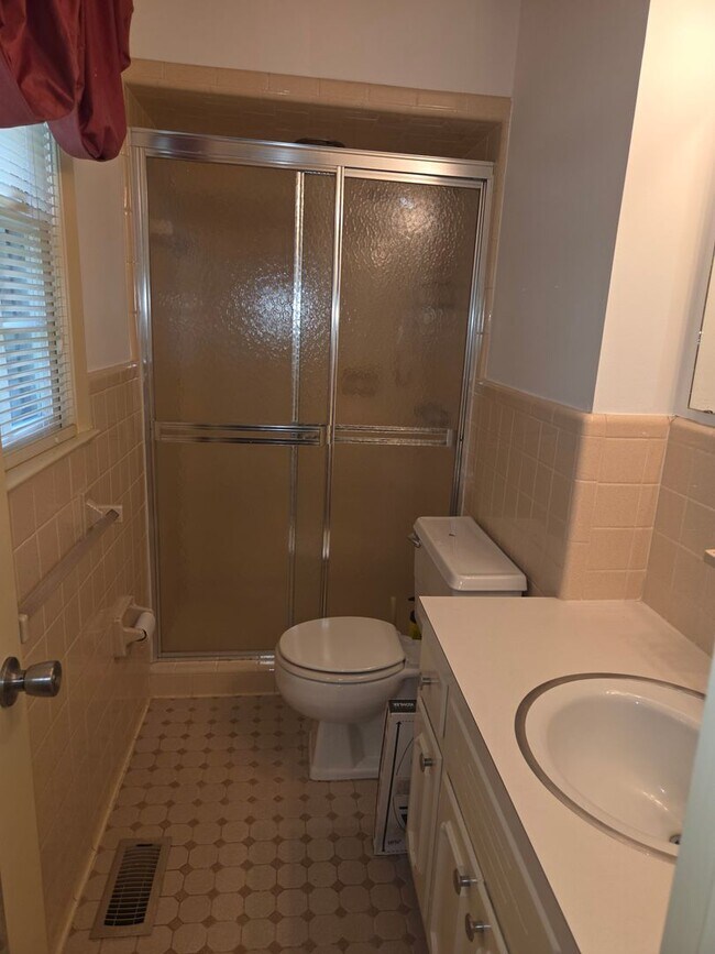 Building Photo - 1503 Palmer Dr