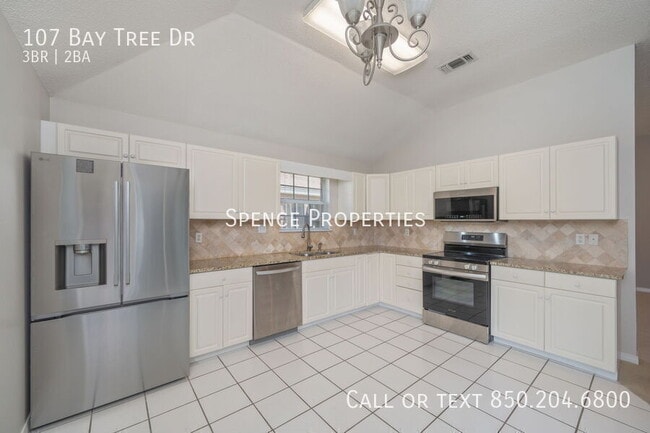 Building Photo - 107 Bay Tree Dr