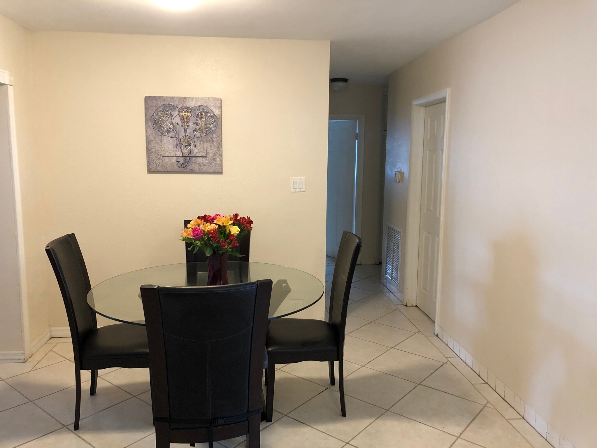 Building Photo - 909 17th Ter