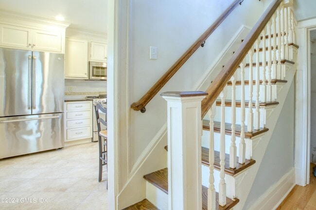 Building Photo - 27 Kirby St