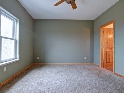 Building Photo - 960 Parkland Dr