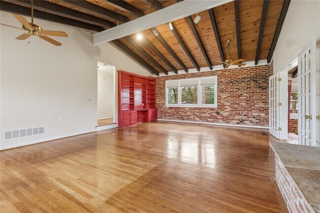 Building Photo - 3302 Wynn Dr