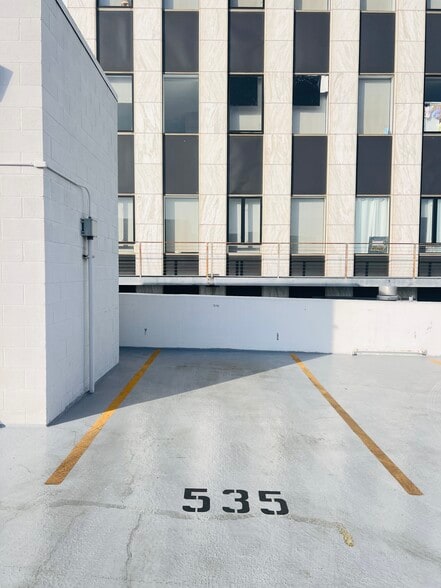 Building Photo - 3810 Wilshire Blvd