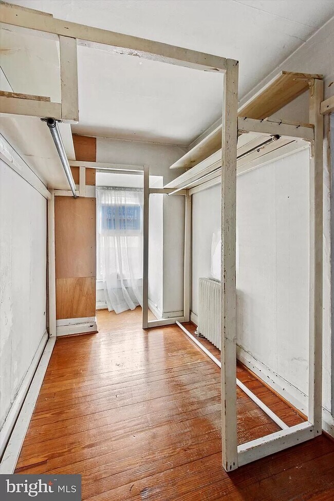 Building Photo - 108 York St