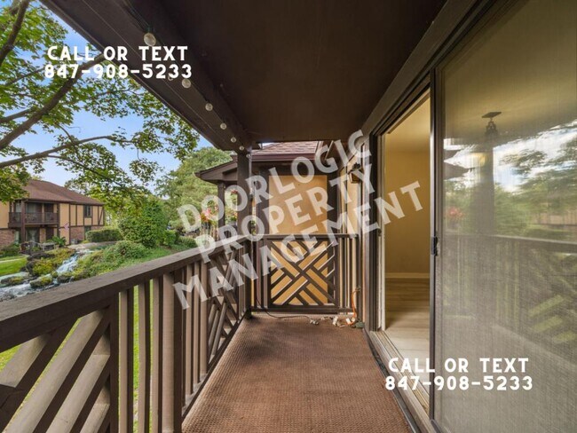 Building Photo - 890 Sheldon Ct
