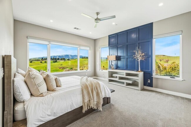 Building Photo - 7778 Laguna Heights Ct