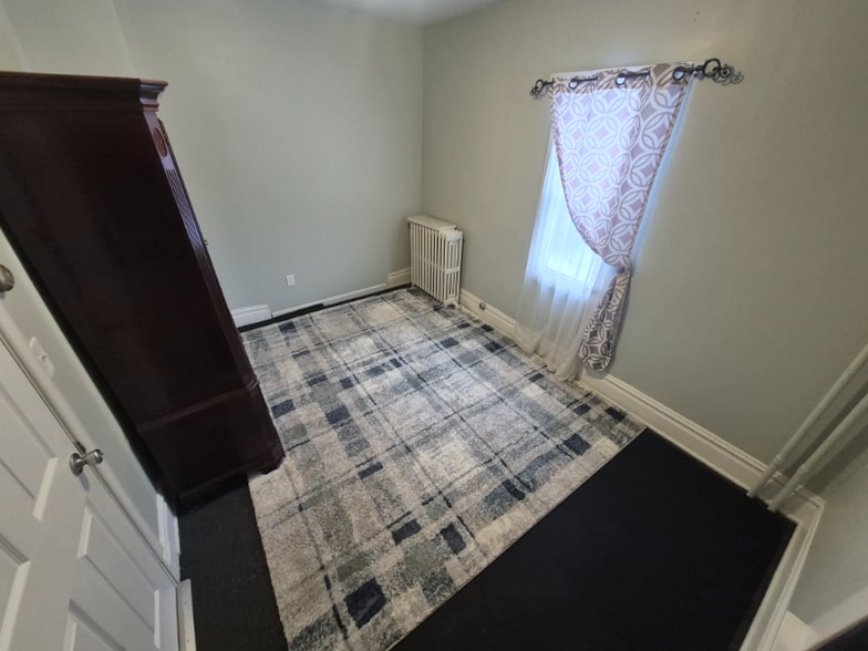 Building Photo - 2723 S 10th Ave