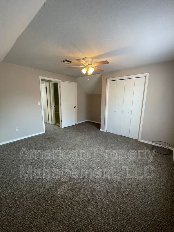 Building Photo - 1802 W 62nd St