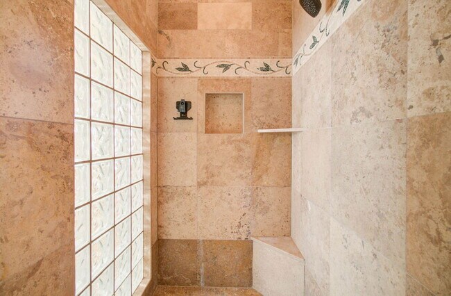 Building Photo - 9427 E Trailside View