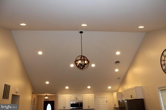 Building Photo - 775 DRIVE