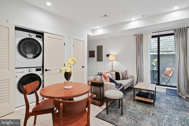 Building Photo - 3933 14th St NW