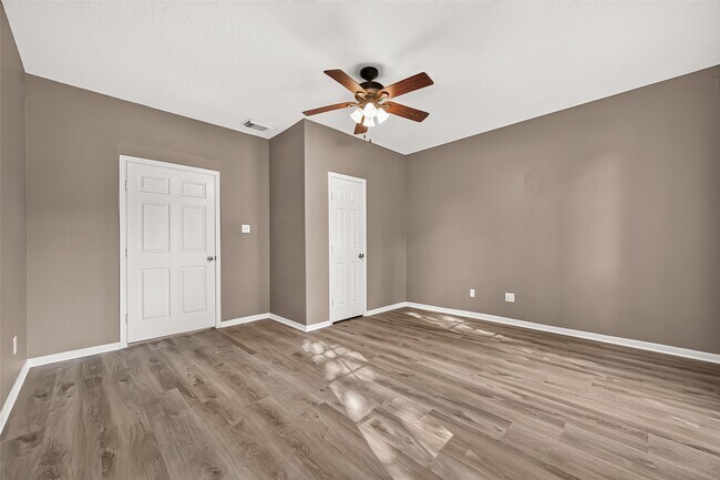 Building Photo - 14402 Barker Pelican Ct