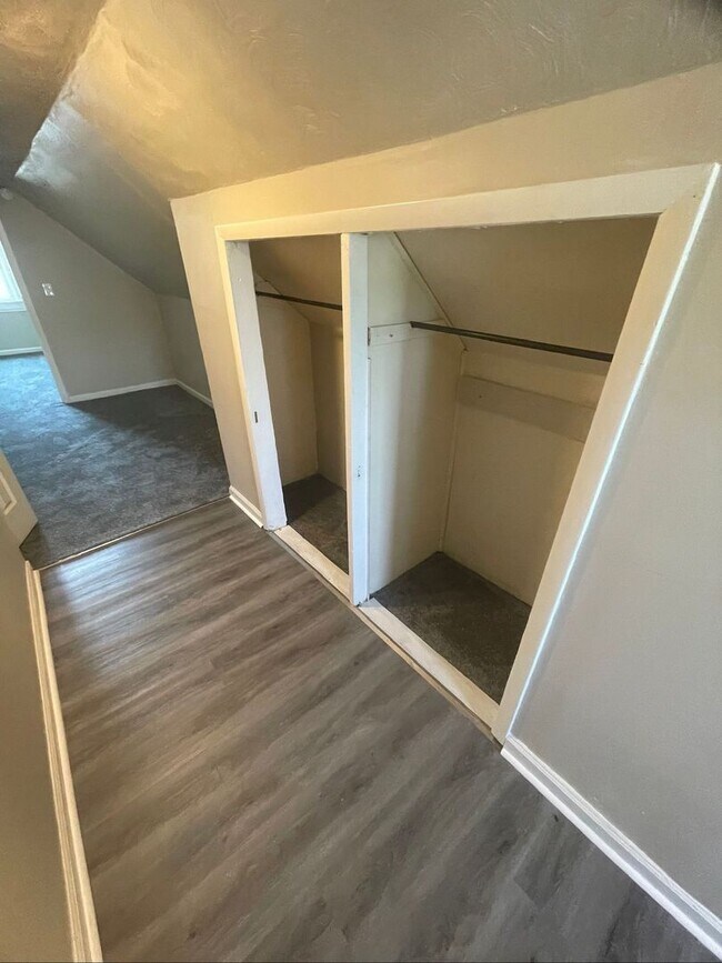 Building Photo - 12531 Forest Ave